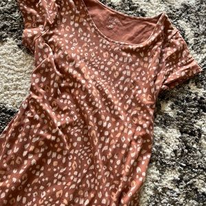 Isabel maternity tan peach white leopard print midi dress ruched sides body con